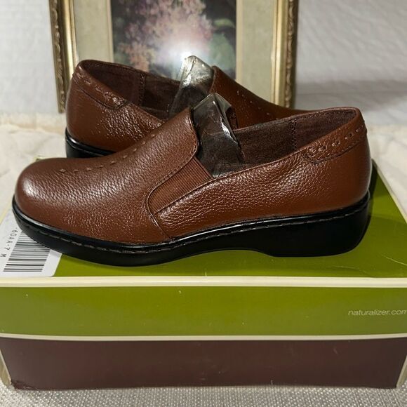 Naturalizer 7M Music Slip On Brown Leather Shoes - Picture 1 of 10